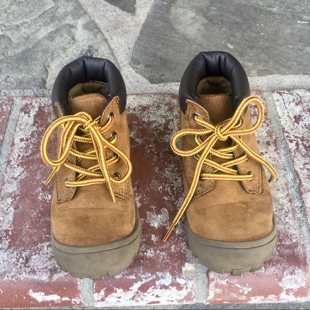 OshKosh B’gosh toddler boys brown boots